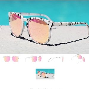 Blenders sunglasses! 😻